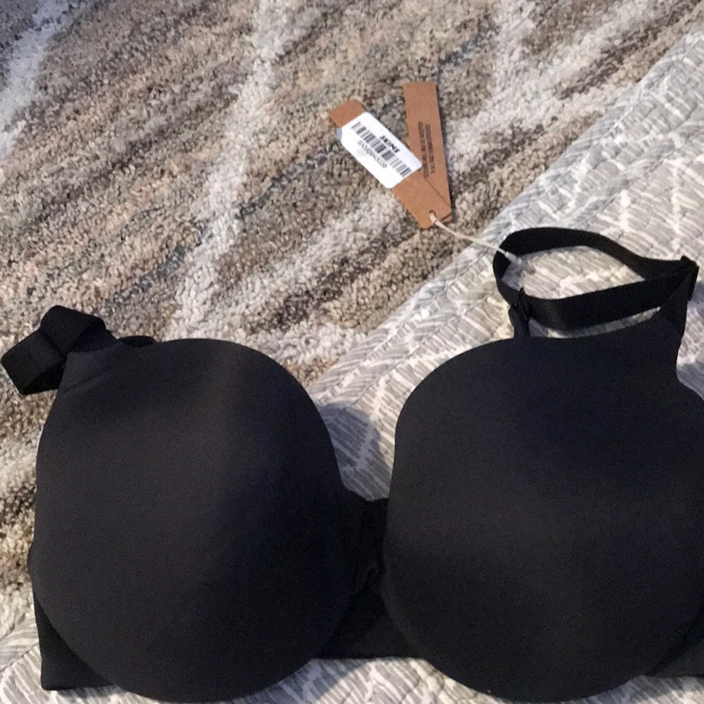 Skims Black Molded lightly lined bra